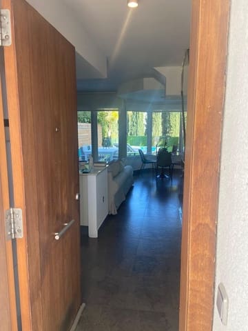 3 soverom Bungalow til salgs i Benalmádena med svømmebasseng - € 790 000 (Ref: 9893866)
