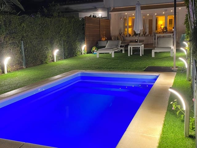 3 soverom Bungalow til salgs i Benalmádena med svømmebasseng - € 790 000 (Ref: 9893866)