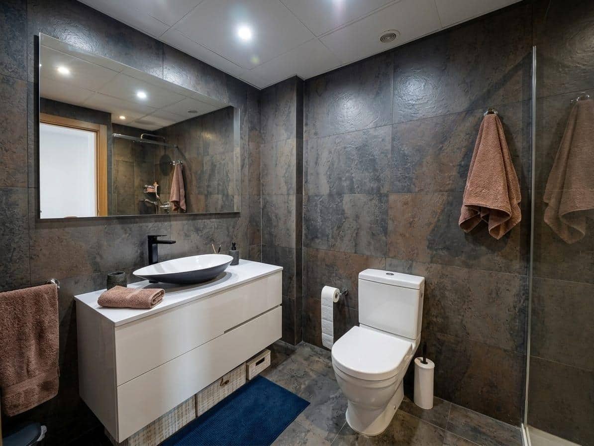 3 bedroom Semi-detached Villa for sale in Benalmadena with pool - € 790,000 (Ref: 9893866)
