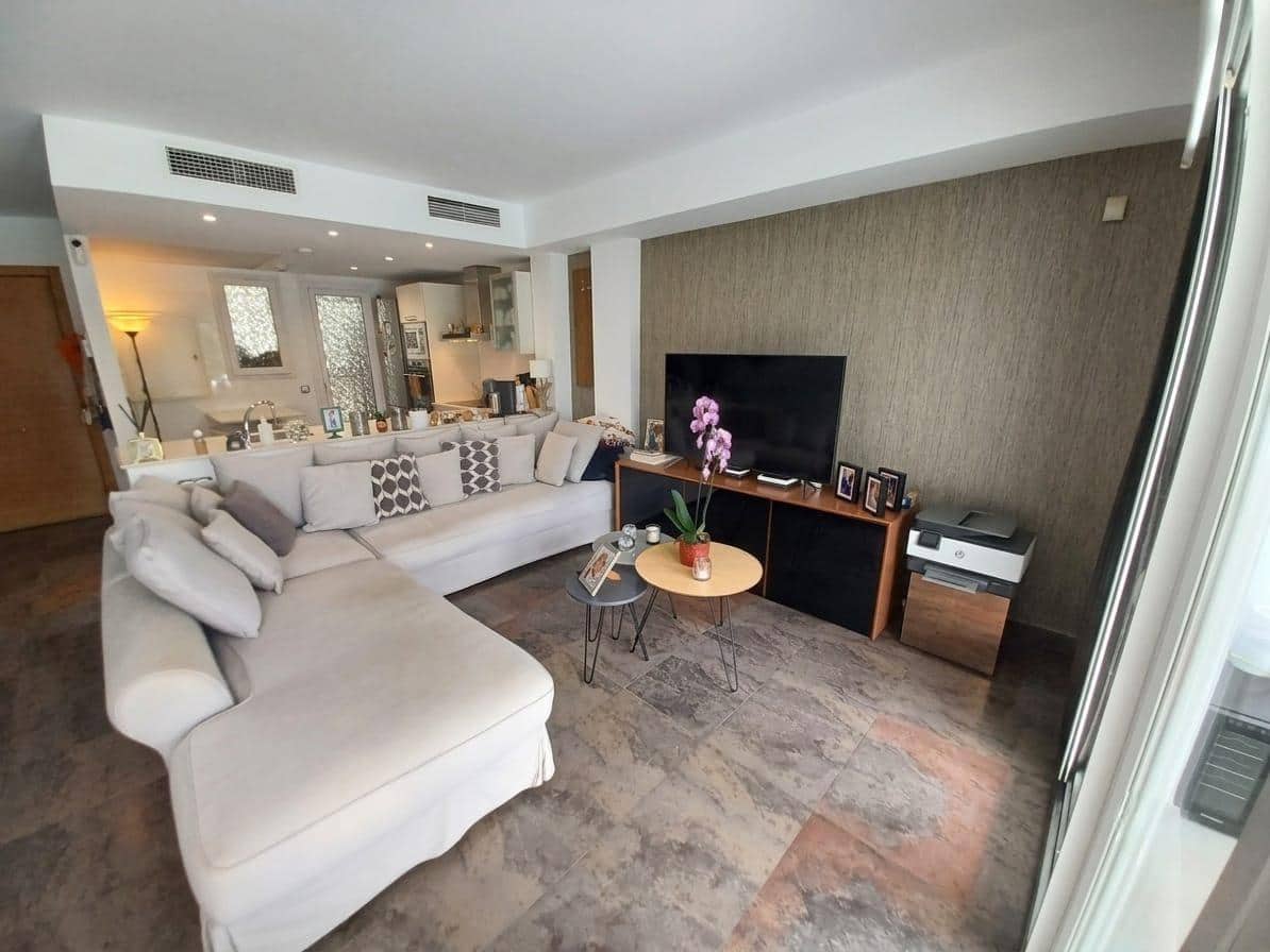 3 bedroom Semi-detached Villa for sale in Benalmadena with pool - € 790,000 (Ref: 9893866)