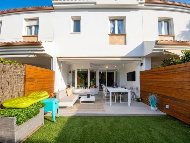 3 soveværelse Bungalow til salg i Benalmádena med swimmingpool - € 790.000 (Ref: 9893866)