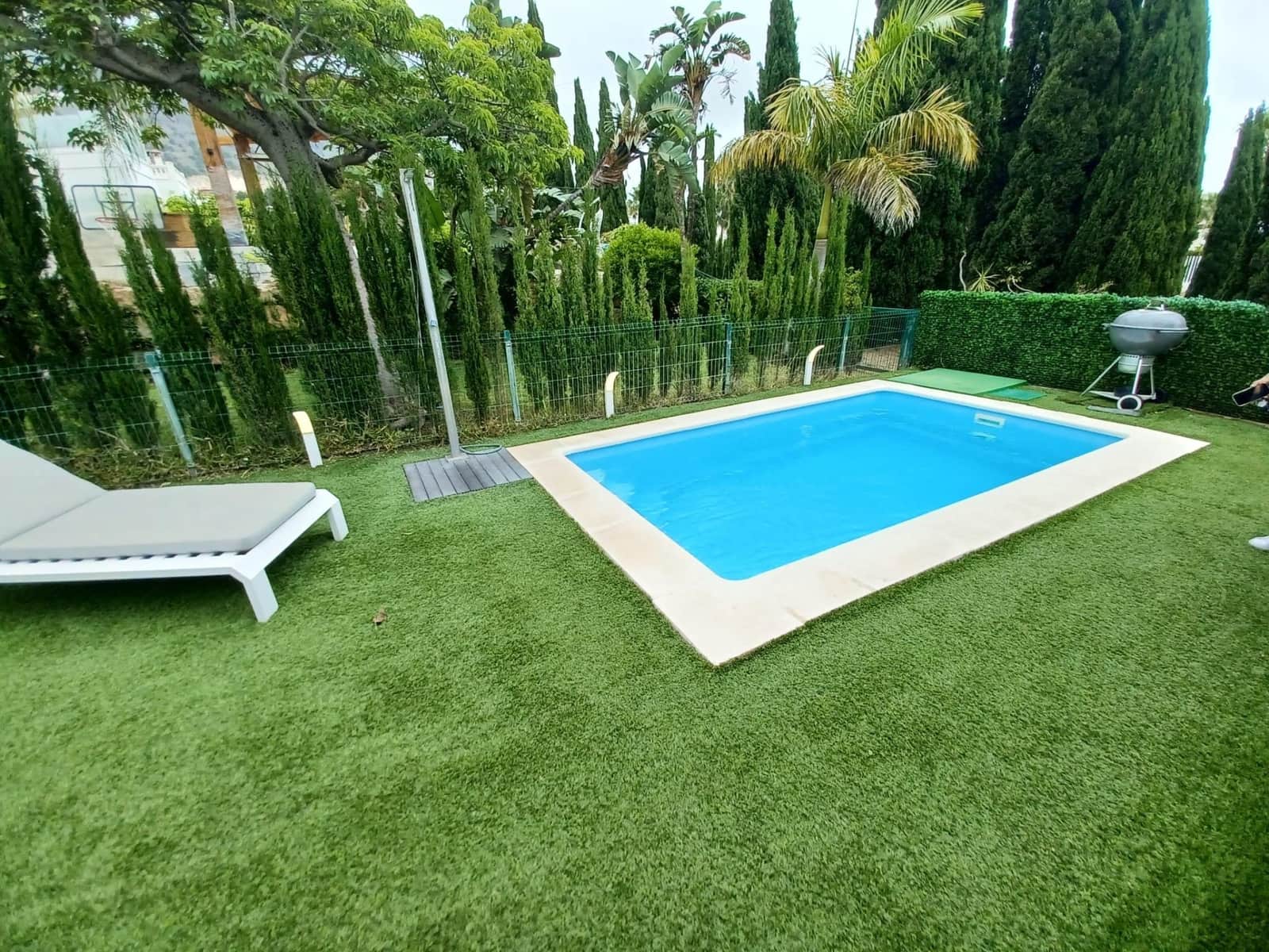 3 bedroom Semi-detached Villa for sale in Benalmadena with pool - € 790,000 (Ref: 9893866)