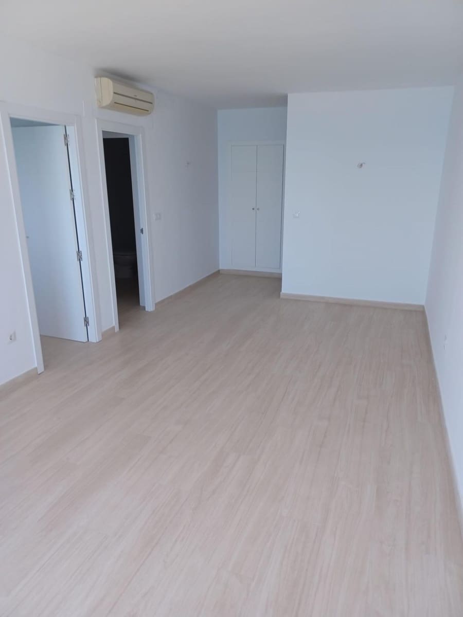 2 makuuhuone Asunto myytävänä paikassa Fuengirola mukana 
autotalli - 600 000 € (Ref: 9903933)
