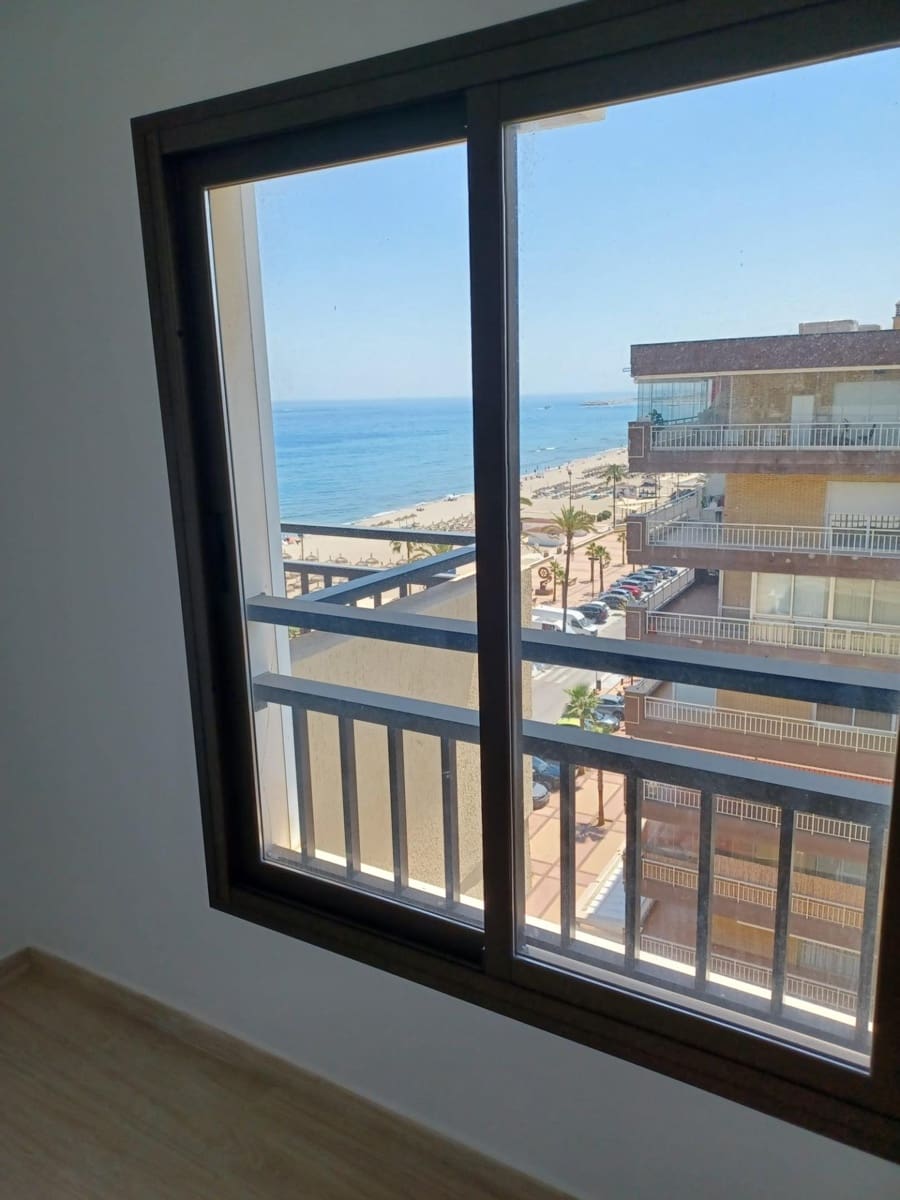 2 makuuhuone Asunto myytävänä paikassa Fuengirola mukana 
autotalli - 600 000 € (Ref: 9903933)