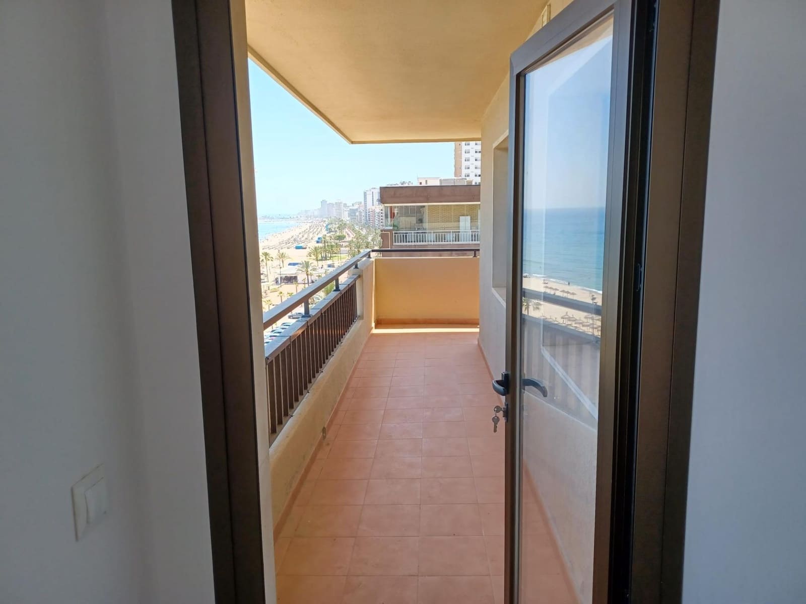 2 makuuhuone Asunto myytävänä paikassa Fuengirola mukana 
autotalli - 600 000 € (Ref: 9903933)