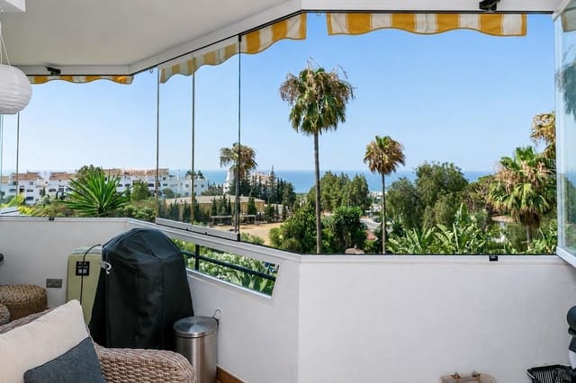 2 bedroom Apartment for sale in Sitio de Calahonda, Mijas with pool - € 345,000 (Ref: 9962705)