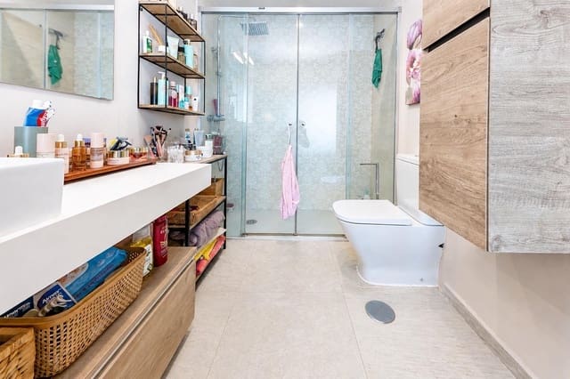 2 bedroom Apartment for sale in Sitio de Calahonda, Mijas with pool - € 345,000 (Ref: 9962705)