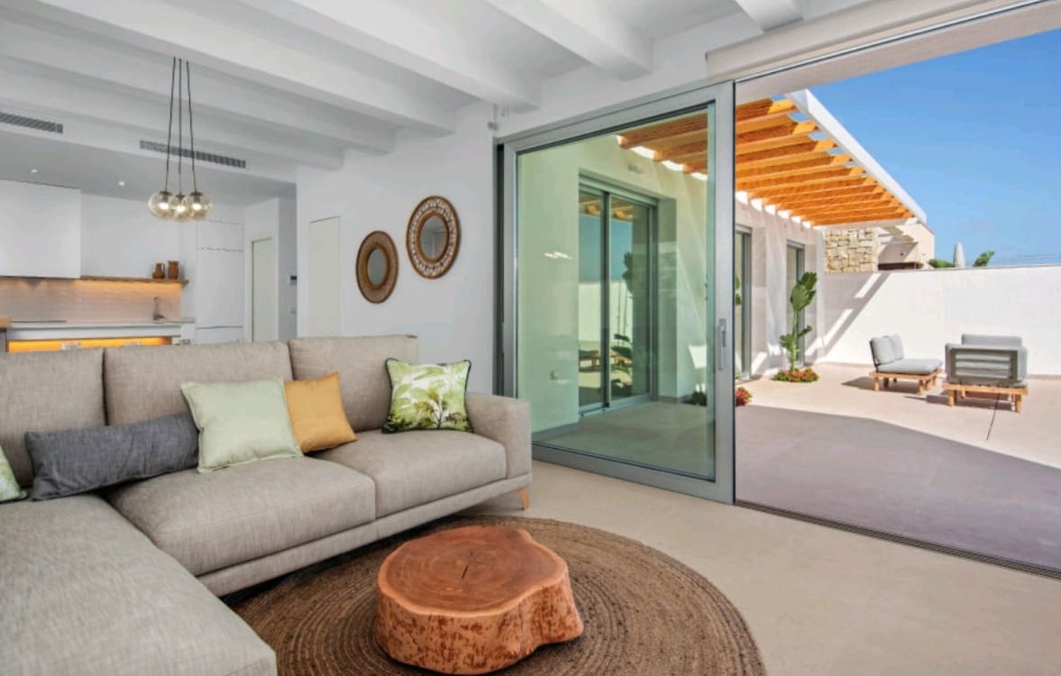 Adosado de 3 habitaciones en Dolores en venta con piscina - 459.900 € (Ref: 9869509)