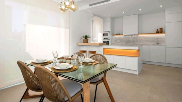 Adosado de 3 habitaciones en Dolores en venta con piscina - 459.900 € (Ref: 9869509)