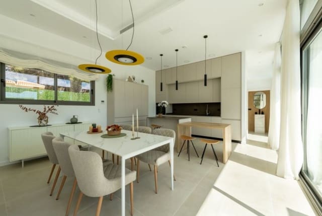 3 slaapkamer Villa te koop in Alicante stad met zwembad - € 845.000 (Ref: 9892889)