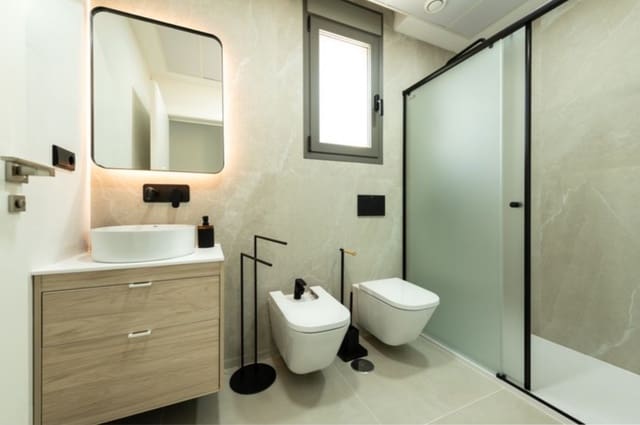 3 slaapkamer Villa te koop in Alicante stad met zwembad - € 845.000 (Ref: 9892889)