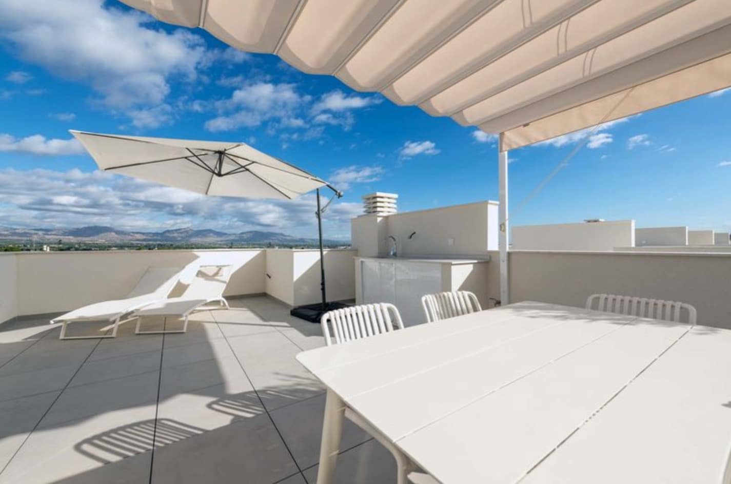 Villa/Maison Mitoyenne à vendre à Cox avec piscine garage - 223 000 € (Ref: 9899796)