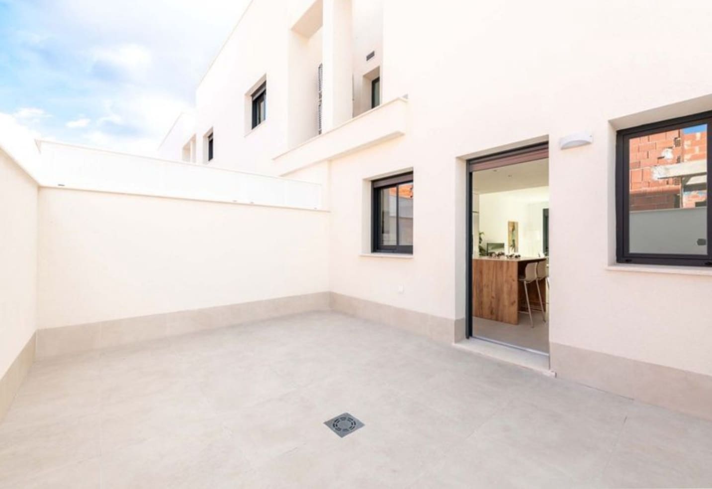 Villa/Maison Mitoyenne à vendre à Cox avec piscine garage - 223 000 € (Ref: 9899796)