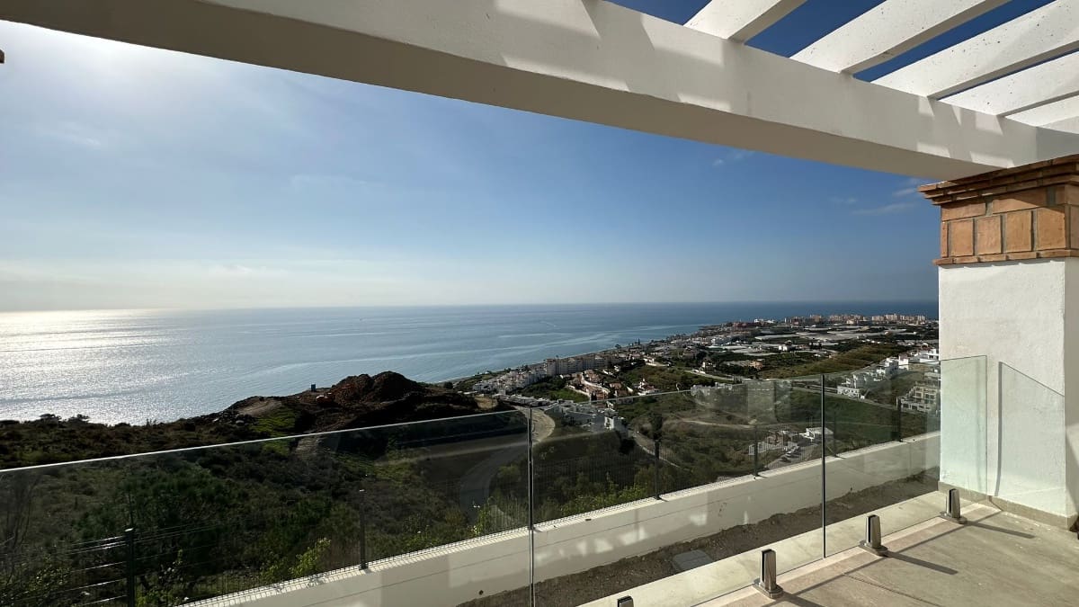 2 sovrum Radhus till salu i Torrox med pool garage - 347 000 € (Ref: 9562328)