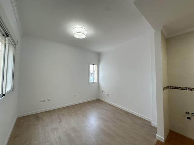 2 makuuhuone Asunto myytävänä paikassa Málaga kaupunki - 240 000 € (Ref: 9562332)