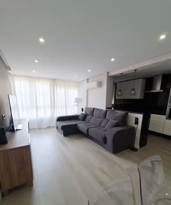 3 soveværelse Strandlejlighed til salg i Málaga by - € 349.999 (Ref: 9562356)