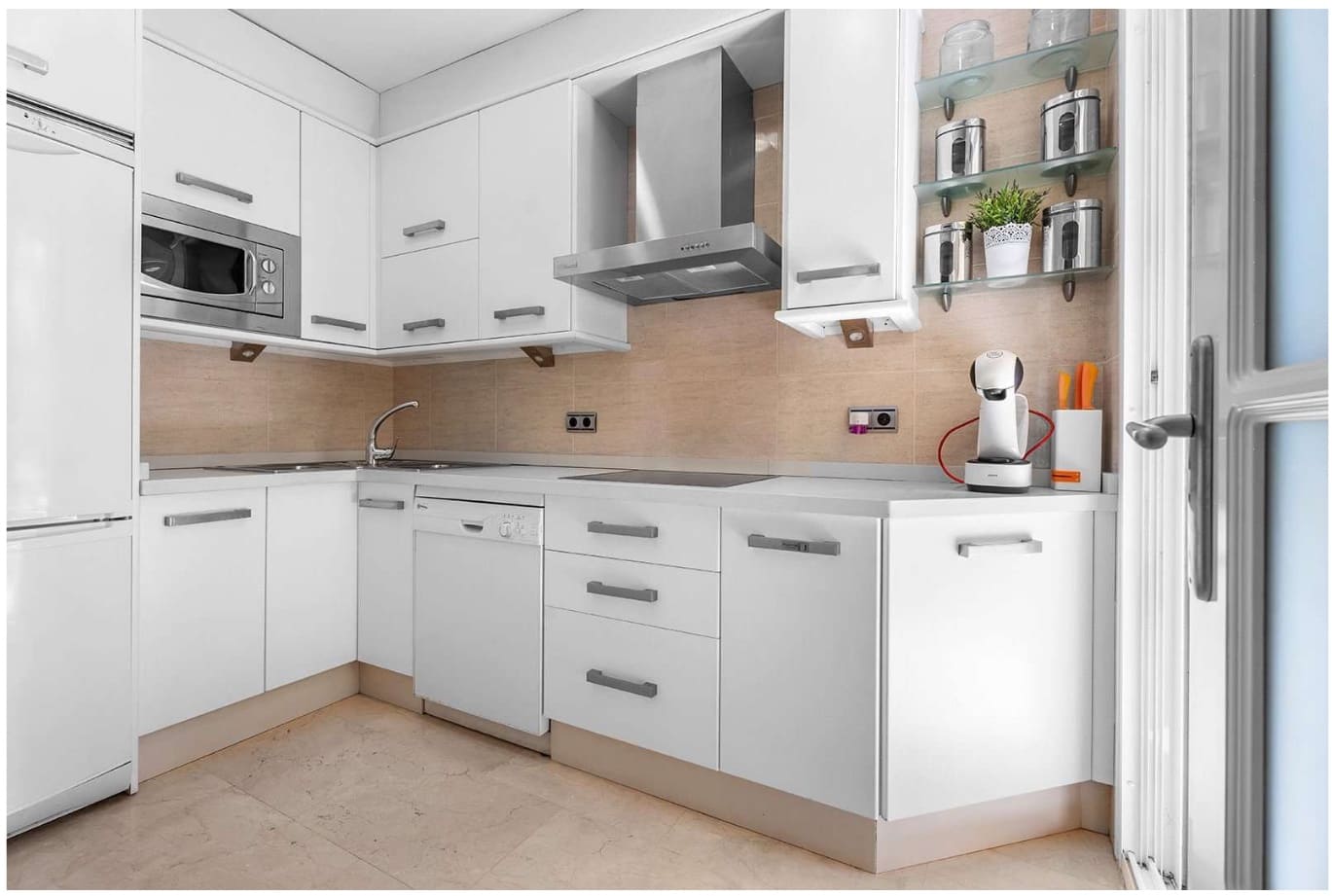 5 soveværelse Villa til salg i Malaga by med swimmingpool - € 1.600.000 (Ref: 9562364)