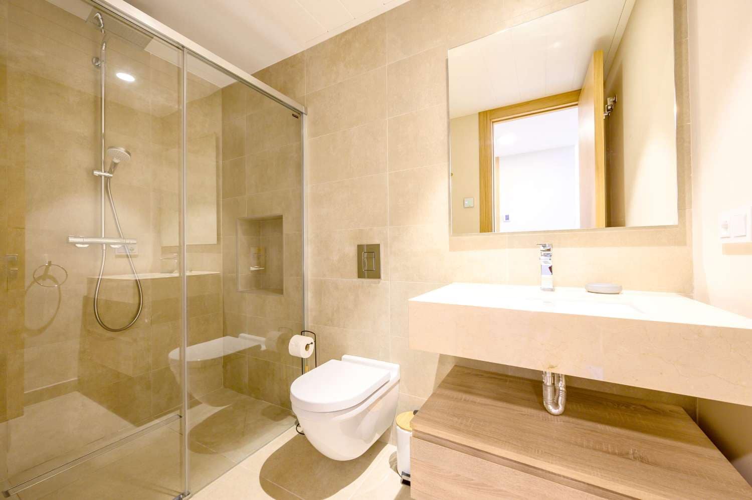 4 Zimmer Villa zu verkaufen in Benahavis mit Pool - 1.890.000 € (Ref: 9562416)