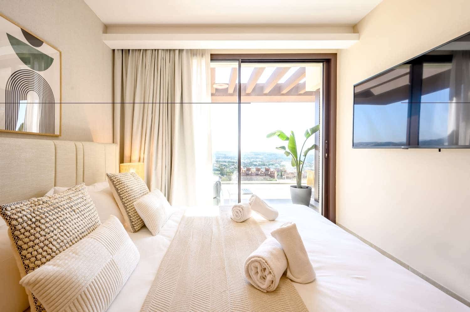 4 Zimmer Villa zu verkaufen in Benahavis mit Pool - 1.890.000 € (Ref: 9562416)