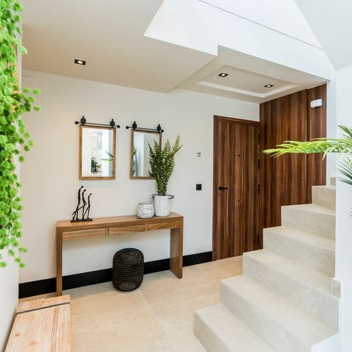 3 sypialnia Apartament przy plaży na sprzedaż w Nueva Andalucia z basenem - 950 000 € (Ref: 9562447)