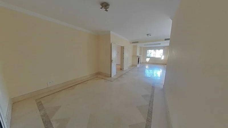 5 soveværelse Villa til salg i Marbella med swimmingpool garage - € 1.851.000 (Ref: 9562451)