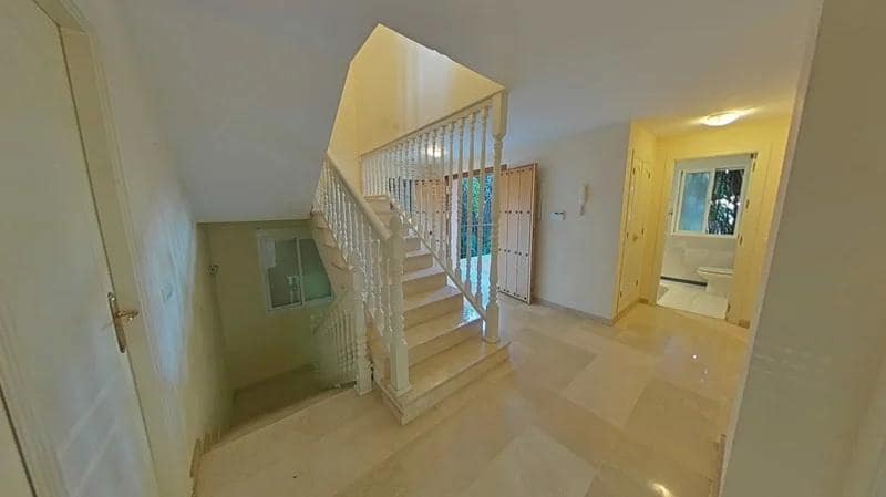 5 soveværelse Villa til salg i Marbella med swimmingpool garage - € 1.851.000 (Ref: 9562451)