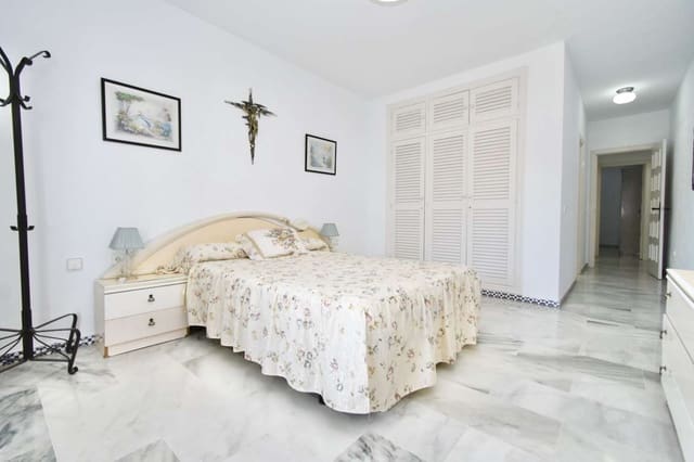3 camera da letto Appartamento sulla Spiaggia in vendita in Castillo Sohail, Fuengirola con piscina - 620.000 € (Rif: 9562452)
