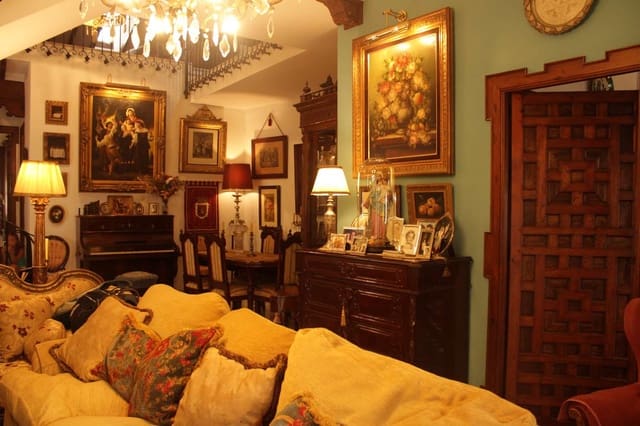 4 sovrum Semi-fristående Villa till salu i Antequera med garage - 1 000 000 € (Ref: 9562464)