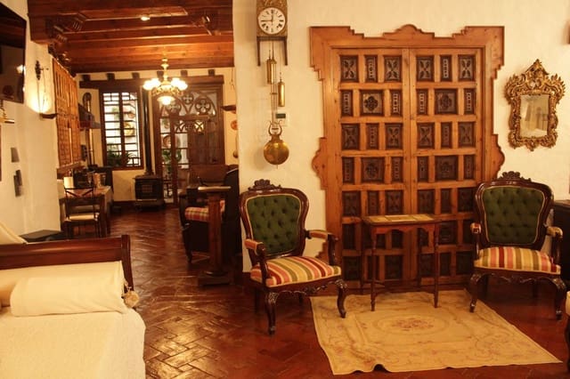 4 sovrum Semi-fristående Villa till salu i Antequera med garage - 1 000 000 € (Ref: 9562464)