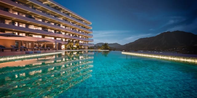 1 slaapkamer Strandappartement te koop in Estepona met zwembad garage - € 425.000 (Ref: 9562481)