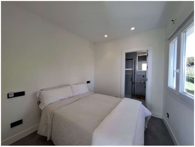 2 slaapkamer Strandappartement te koop in Mijas met zwembad - € 498.000 (Ref: 9562487)