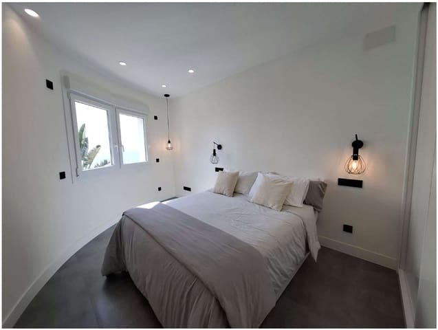 2 slaapkamer Strandappartement te koop in Mijas met zwembad - € 498.000 (Ref: 9562487)