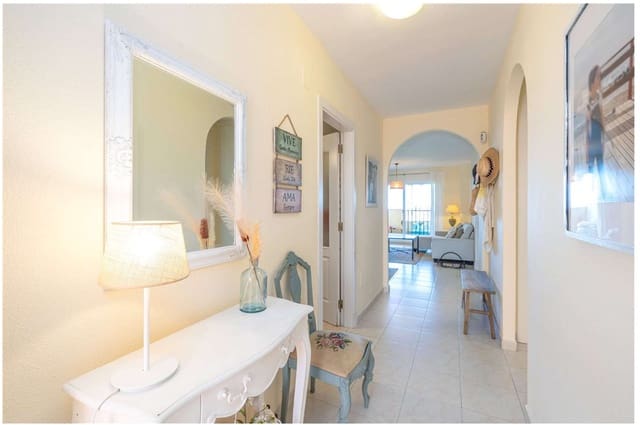 2 slaapkamer Strandappartement te koop in Mijas met zwembad - € 280.000 (Ref: 9562488)