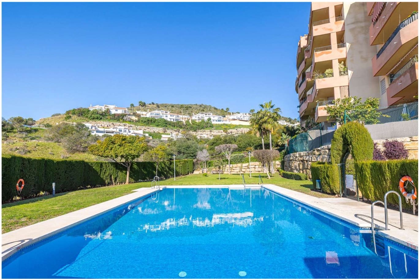 2 slaapkamer Strandappartement te koop in Mijas met zwembad - € 280.000 (Ref: 9562488)