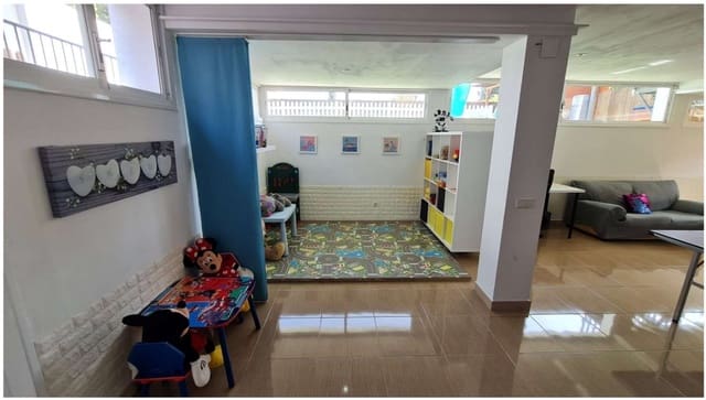 5 makuuhuone Huvila myytävänä paikassa Torremolinos mukana uima-altaan - 990 000 € (Ref: 9562491)