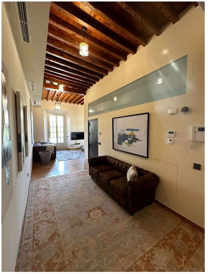 2 soveværelse Strandlejlighed til salg i Malaga by - € 1.650.000 (Ref: 9562496)