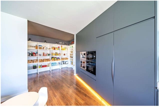 6 makuuhuone Huvila myytävänä paikassa Torremolinos mukana uima-altaan - 1 850 000 € (Ref: 9562497)