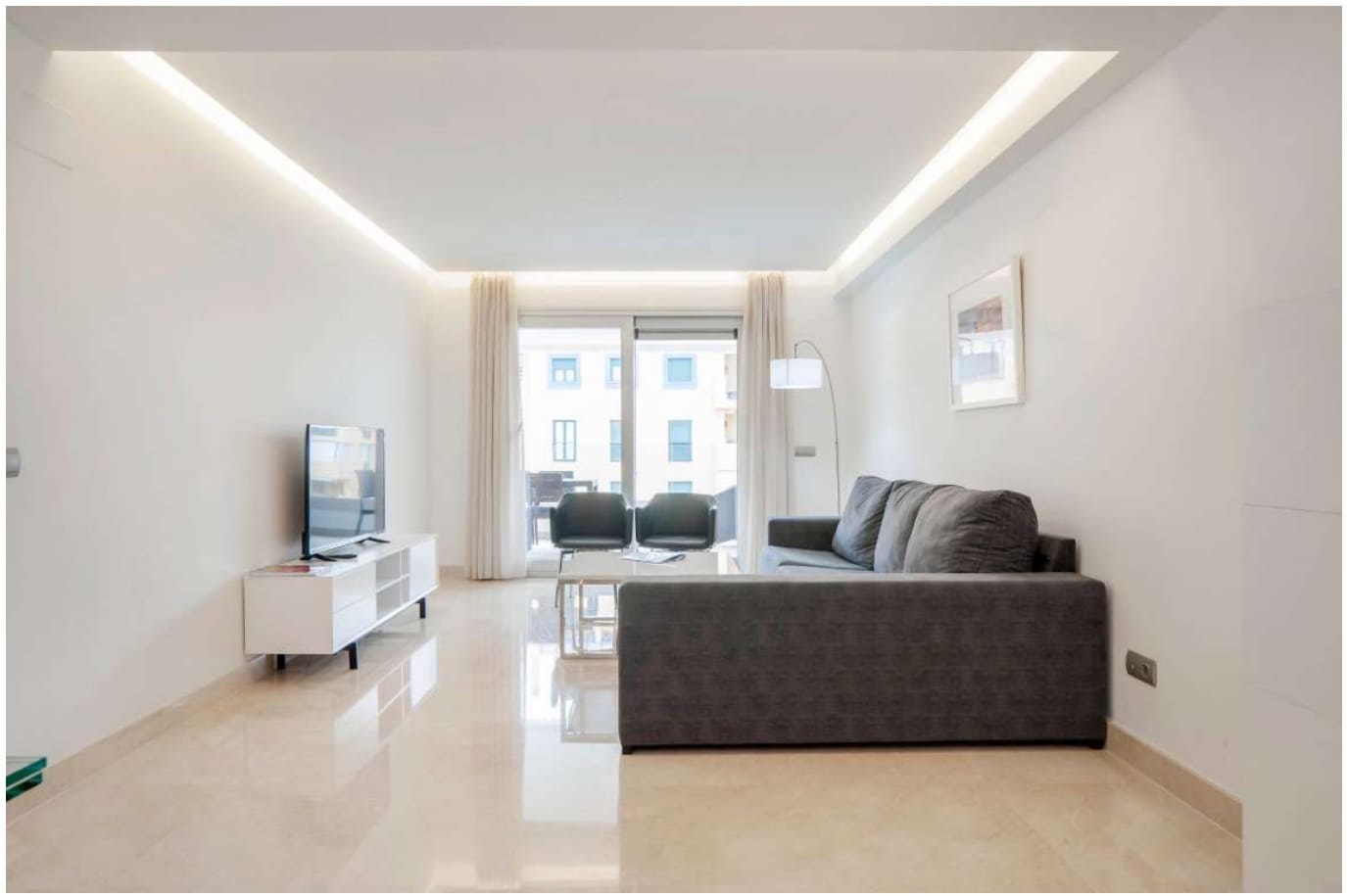 3 soveværelse Strandlejlighed til salg i Marbella med swimmingpool - € 665.000 (Ref: 9562498)