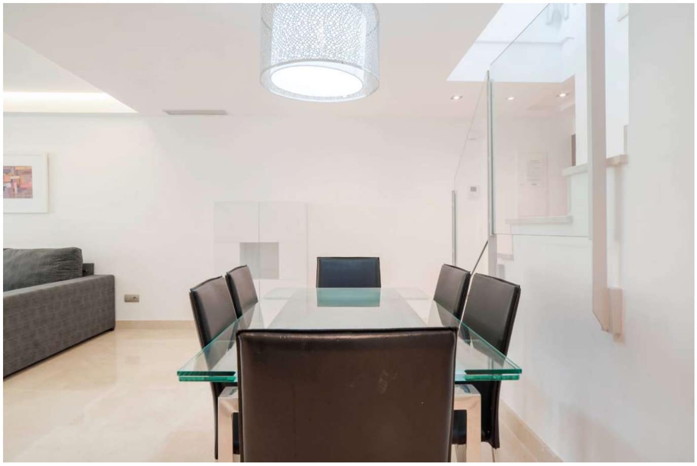 3 soveværelse Strandlejlighed til salg i Marbella med swimmingpool - € 665.000 (Ref: 9562498)