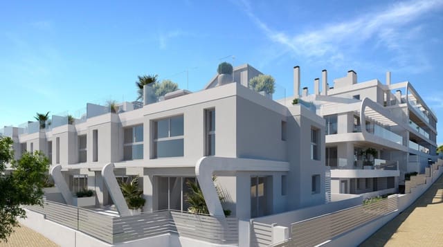 4 sovrum Radhus till salu i Estepona med pool garage - 795 000 € (Ref: 9562511)