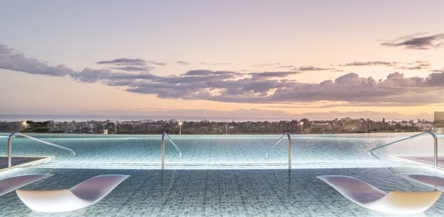 3 camera da letto Appartamento sulla Spiaggia in vendita in Benahavís con piscina garage - 1.405.000 € (Rif: 9570938)