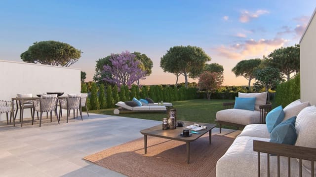 4 sovrum Radhus till salu i San Roque med pool - 526 000 € (Ref: 9570939)