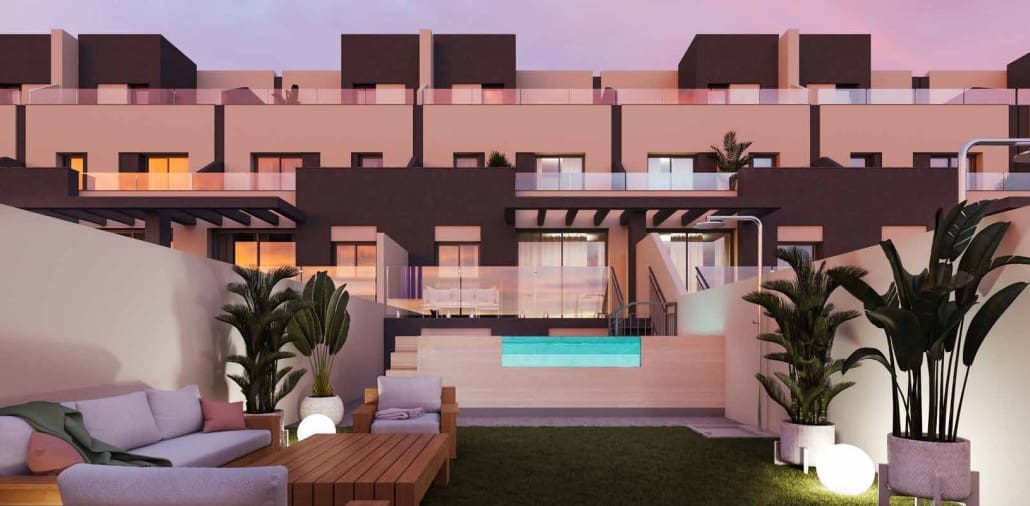 4 chambre Villa/Maison Mitoyenne à vendre à Torrox avec piscine garage - 420 000 € (Ref: 9590937)