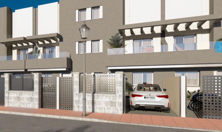 4 chambre Villa/Maison Mitoyenne à vendre à Torrox avec piscine garage - 420 000 € (Ref: 9590937)