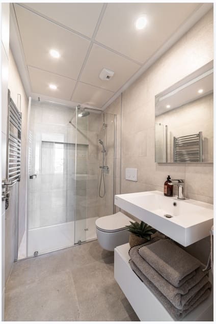 2 Zimmer Apartment zu verkaufen in Fuengirola mit Pool Garage - 742.500 € (Ref: 9642453)