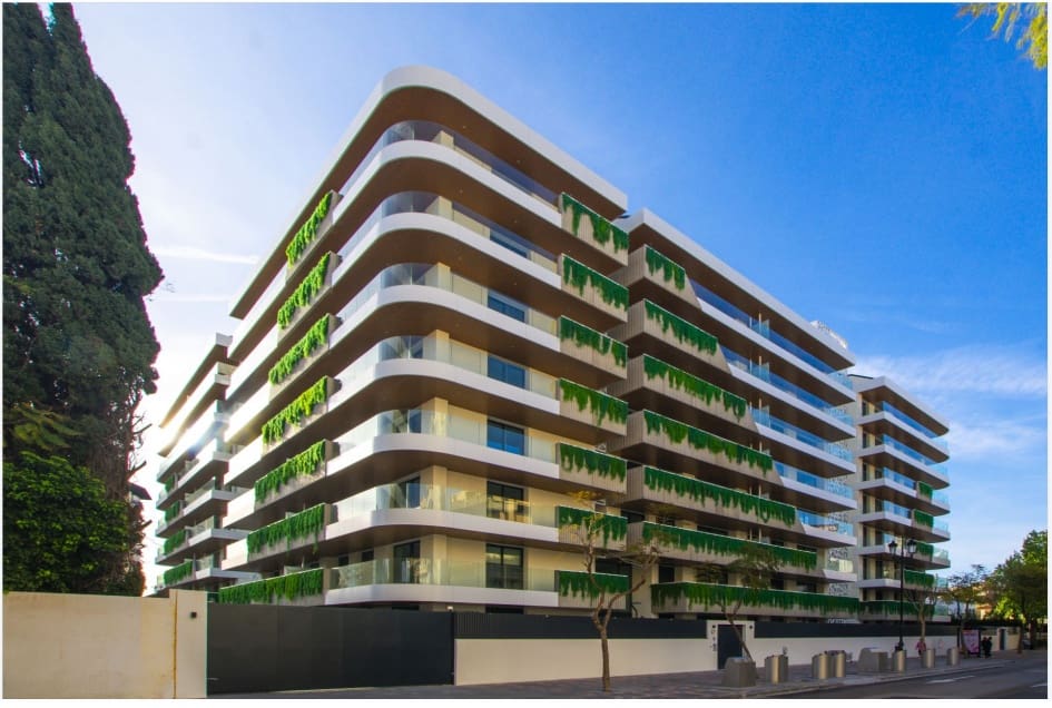 2 Zimmer Apartment zu verkaufen in Fuengirola mit Pool Garage - 742.500 € (Ref: 9642453)