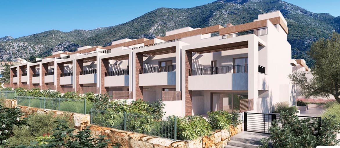 3 Zimmer Reihenhaus zu verkaufen in Istan mit Pool Garage - 620.000 € (Ref: 9650611)