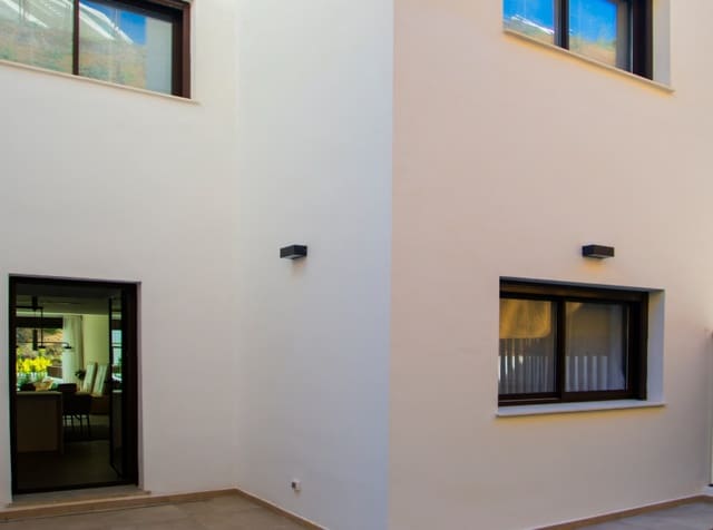 4 sovrum Villa till salu i Rincón de la Victoria med garage - 695 000 € (Ref: 9771958)