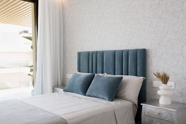 2 sypialnia Apartament przy plaży na sprzedaż w Castillo Sohail, Fuengirola z basenem garażem - 699 500 € (Ref: 9772063)