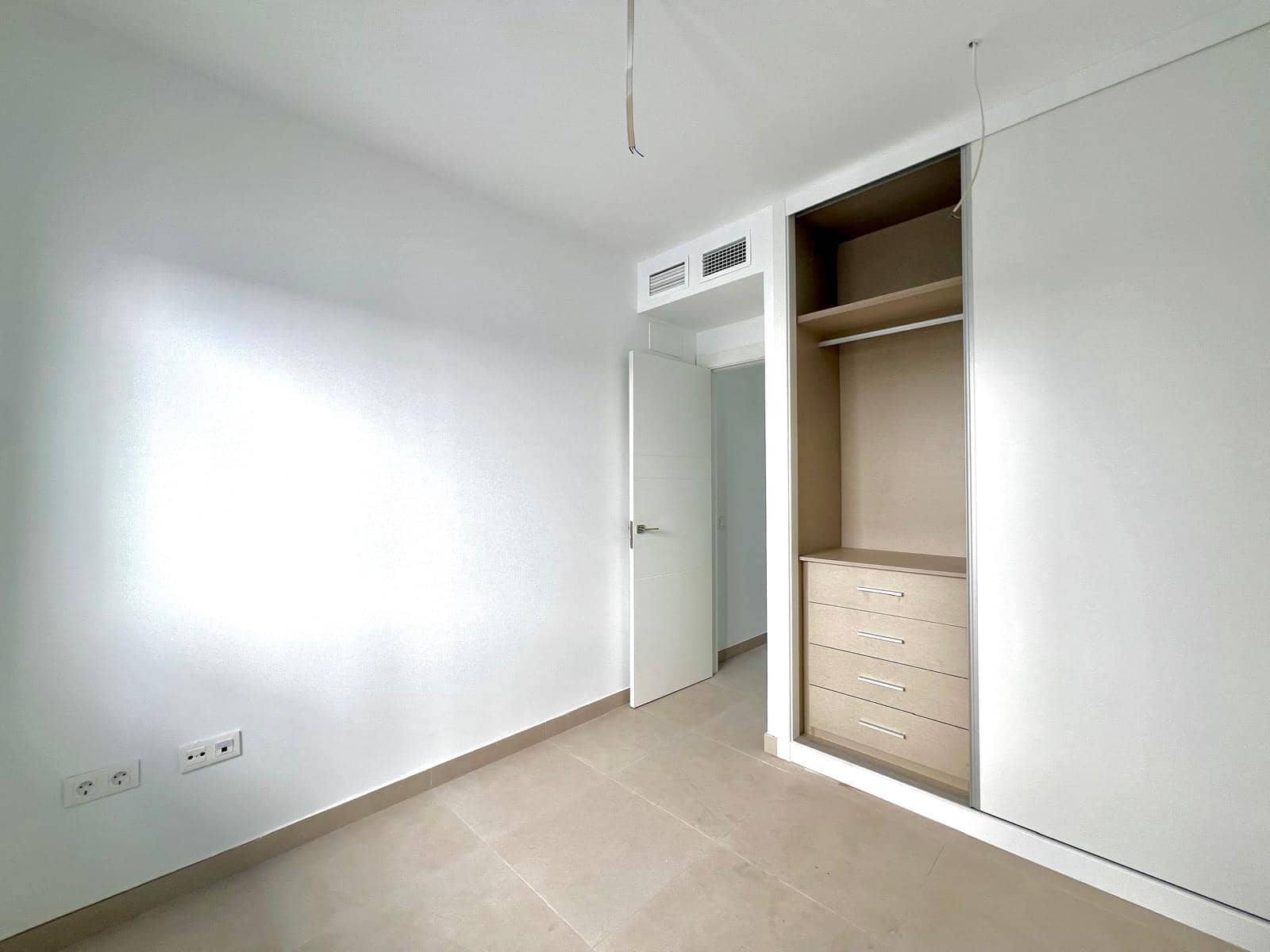 2 soverom Leilighet til salgs i Mijas med svømmebasseng garasje - € 369 000 (Ref: 9772423)